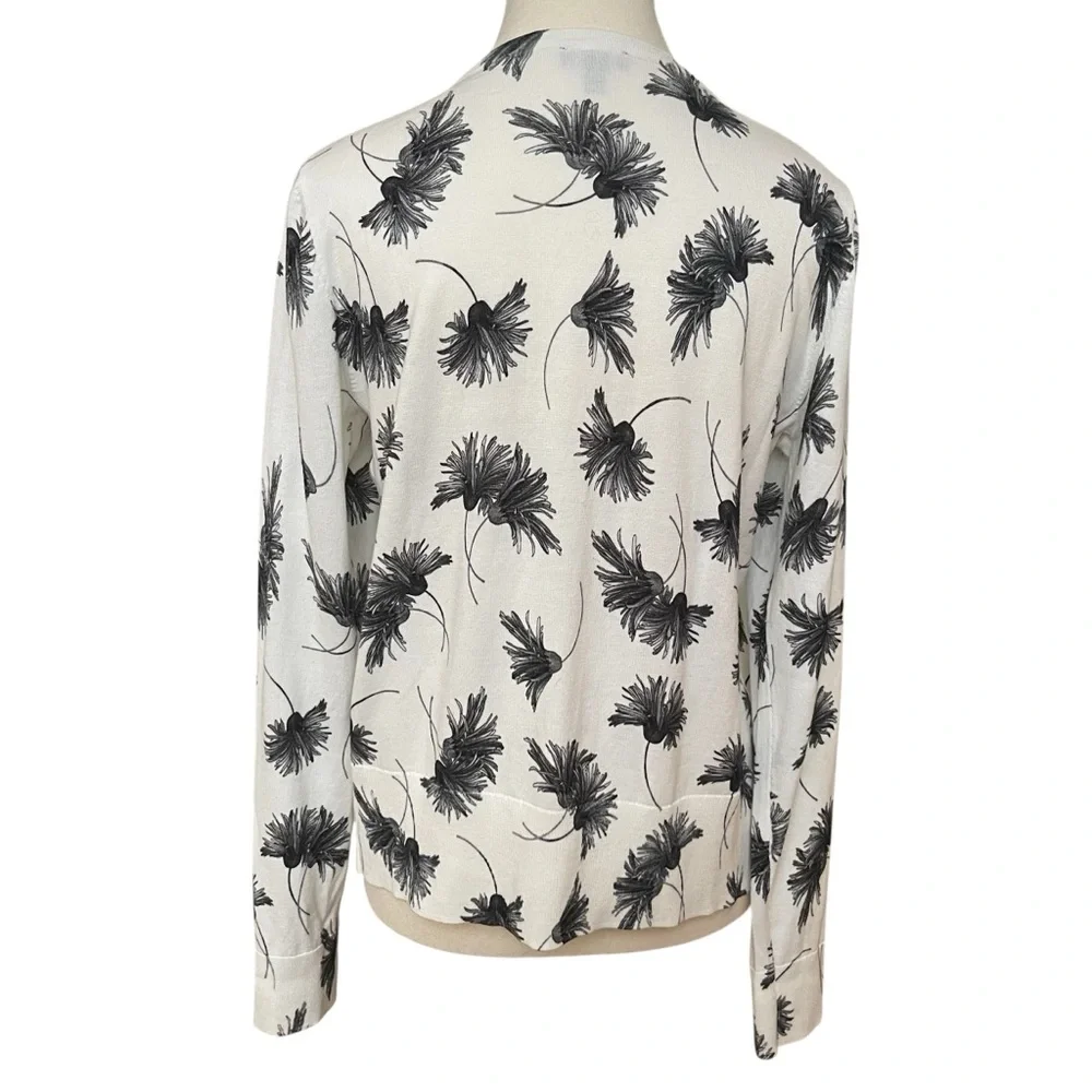 Talbots Floral Print Cardigan Sweater Cream Black Button Front Women’s Medium‎
